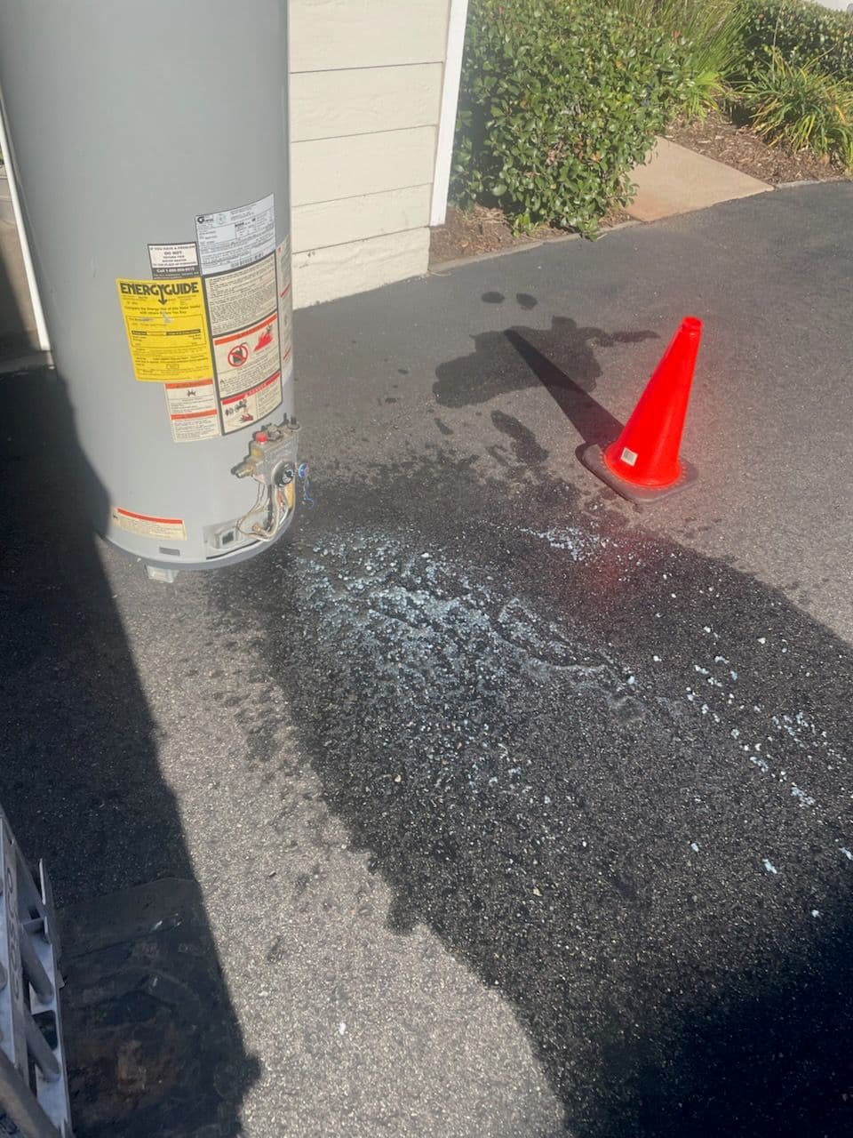 Dealing with Leaky Water Heaters in Irvine image